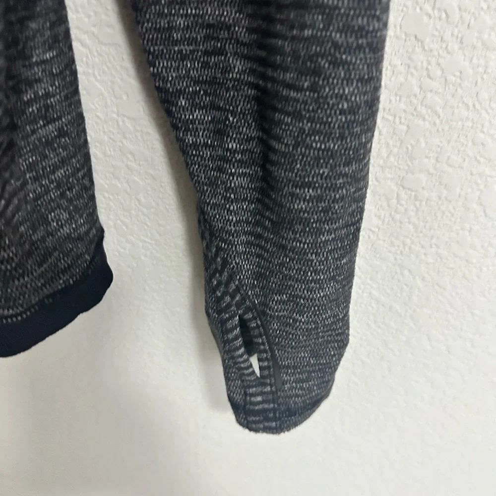 Lululemon Athletica Base Runner Long Sleeve Running Top Heathered Black Size 12